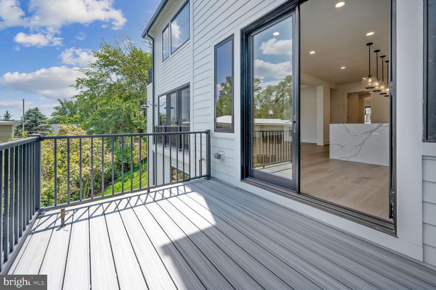 6305 N 36TH ST, ARLINGTON, Virginia 22213, 5 Bedrooms Bedrooms, 5 Rooms Rooms,5 BathroomsBathrooms,Residential,For sale,6305 N 36TH ST,VAAR2053086 MLS # VAAR2053086
