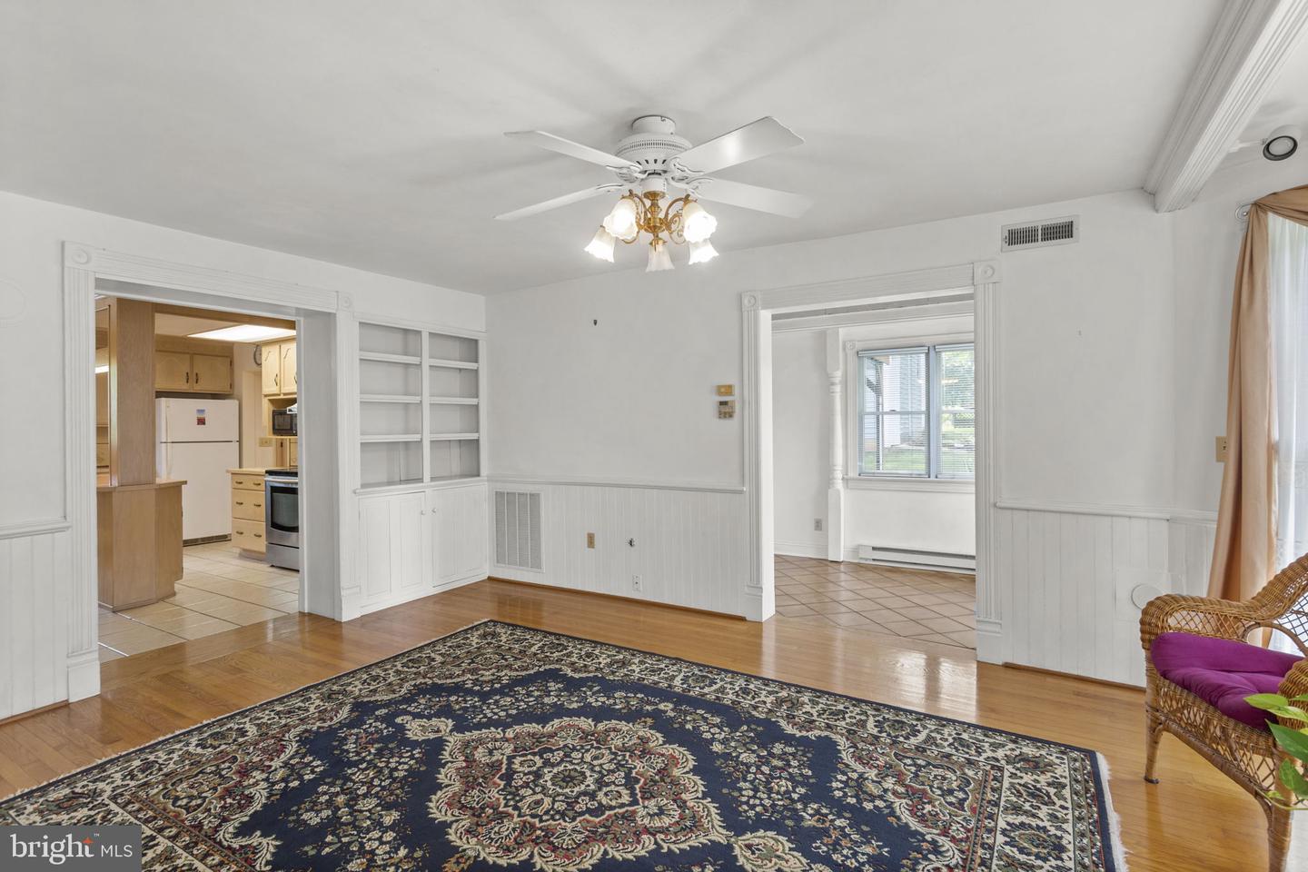 121 S CENTRAL ST, BROADWAY, Virginia 22815, 4 Bedrooms Bedrooms, ,2 BathroomsBathrooms,Residential,For sale,121 S CENTRAL ST,VARO2002304 MLS # VARO2002304