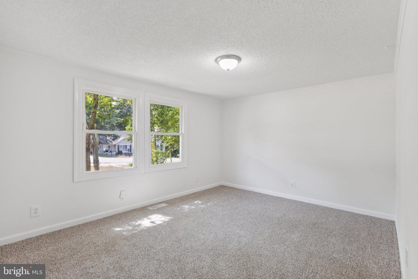 6035 LORIELLA PARK DR, FREDERICKSBURG, Virginia 22407, 4 Bedrooms Bedrooms, ,2 BathroomsBathrooms,Residential,For sale,6035 LORIELLA PARK DR,VASP2034094 MLS # VASP2034094