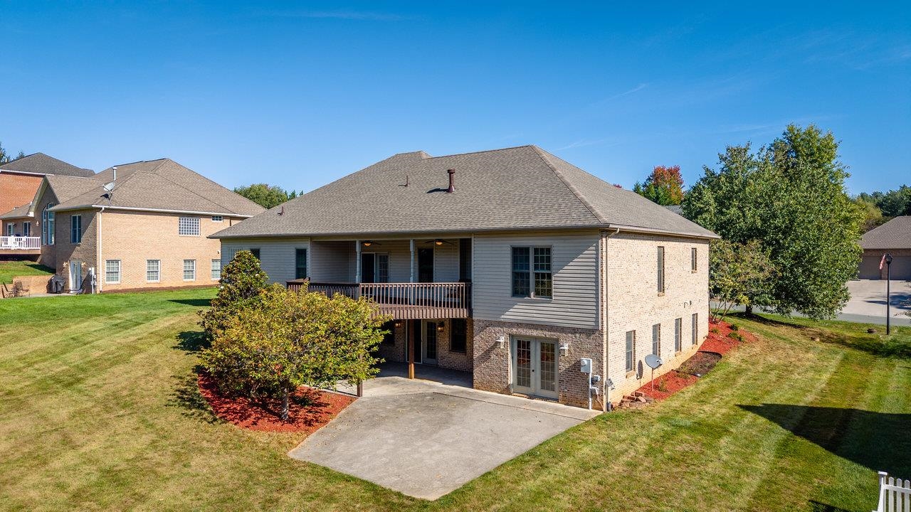 3225 BERRYFIELD DR, ROCKINGHAM, Virginia 22801, 5 Bedrooms Bedrooms, ,3 BathroomsBathrooms,Residential,3225 BERRYFIELD DR,669765 MLS # 669765