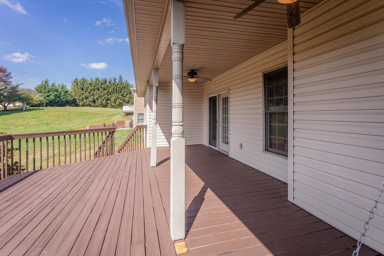 3225 BERRYFIELD DR, ROCKINGHAM, Virginia 22801, 5 Bedrooms Bedrooms, ,3 BathroomsBathrooms,Residential,3225 BERRYFIELD DR,669765 MLS # 669765