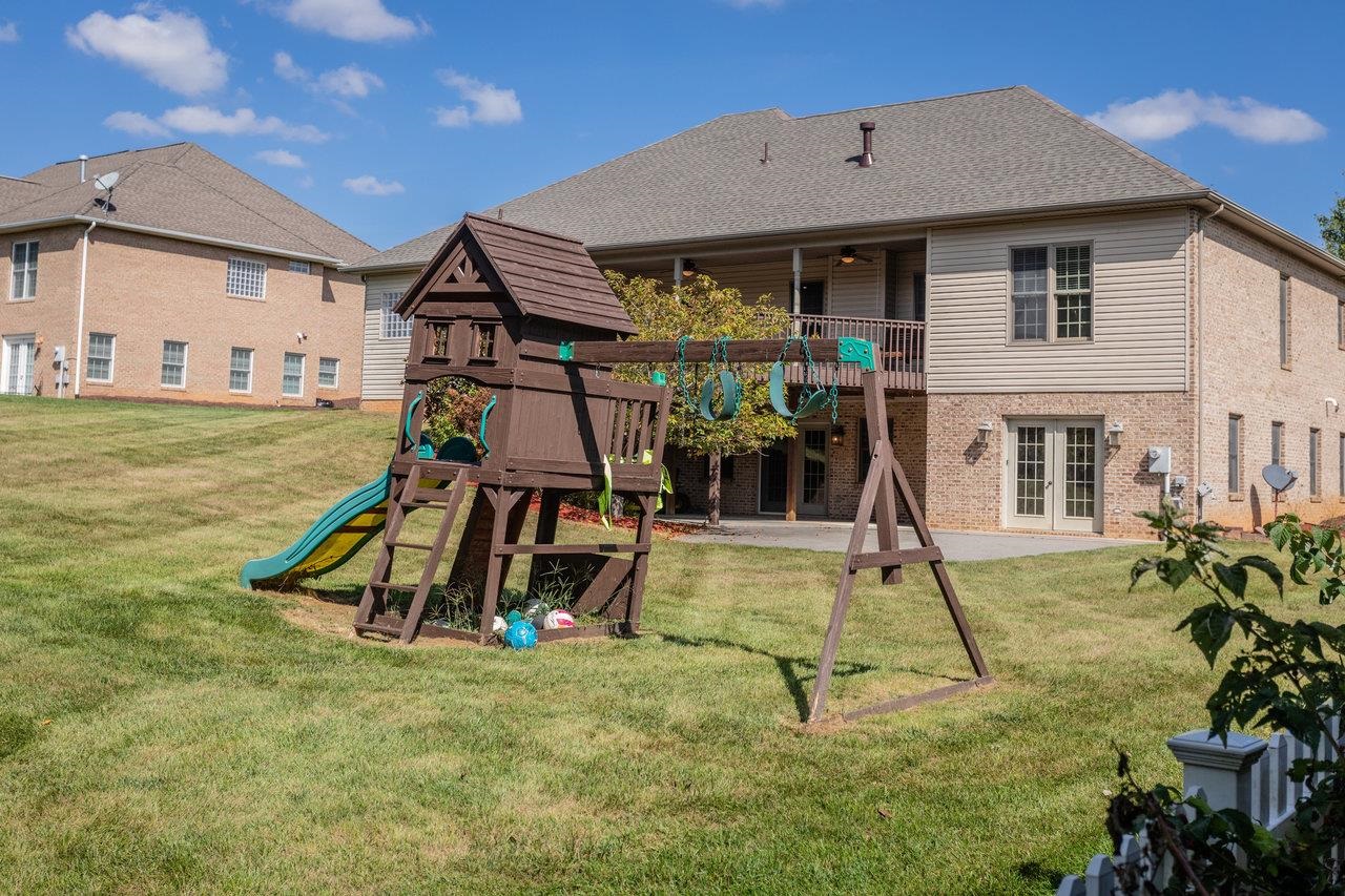 3225 BERRYFIELD DR, ROCKINGHAM, Virginia 22801, 5 Bedrooms Bedrooms, ,3 BathroomsBathrooms,Residential,3225 BERRYFIELD DR,669765 MLS # 669765