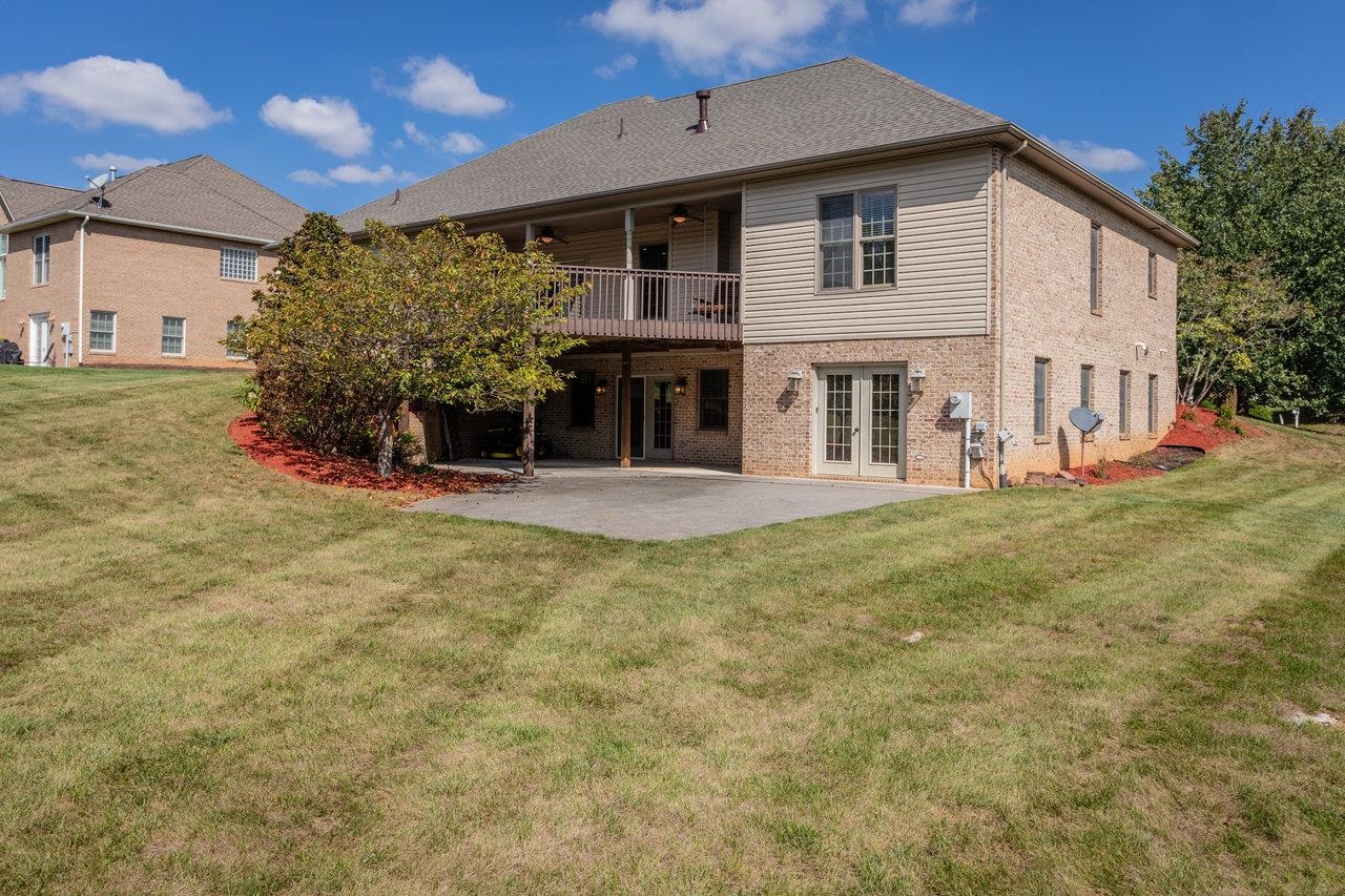 3225 BERRYFIELD DR, ROCKINGHAM, Virginia 22801, 5 Bedrooms Bedrooms, ,3 BathroomsBathrooms,Residential,3225 BERRYFIELD DR,669765 MLS # 669765