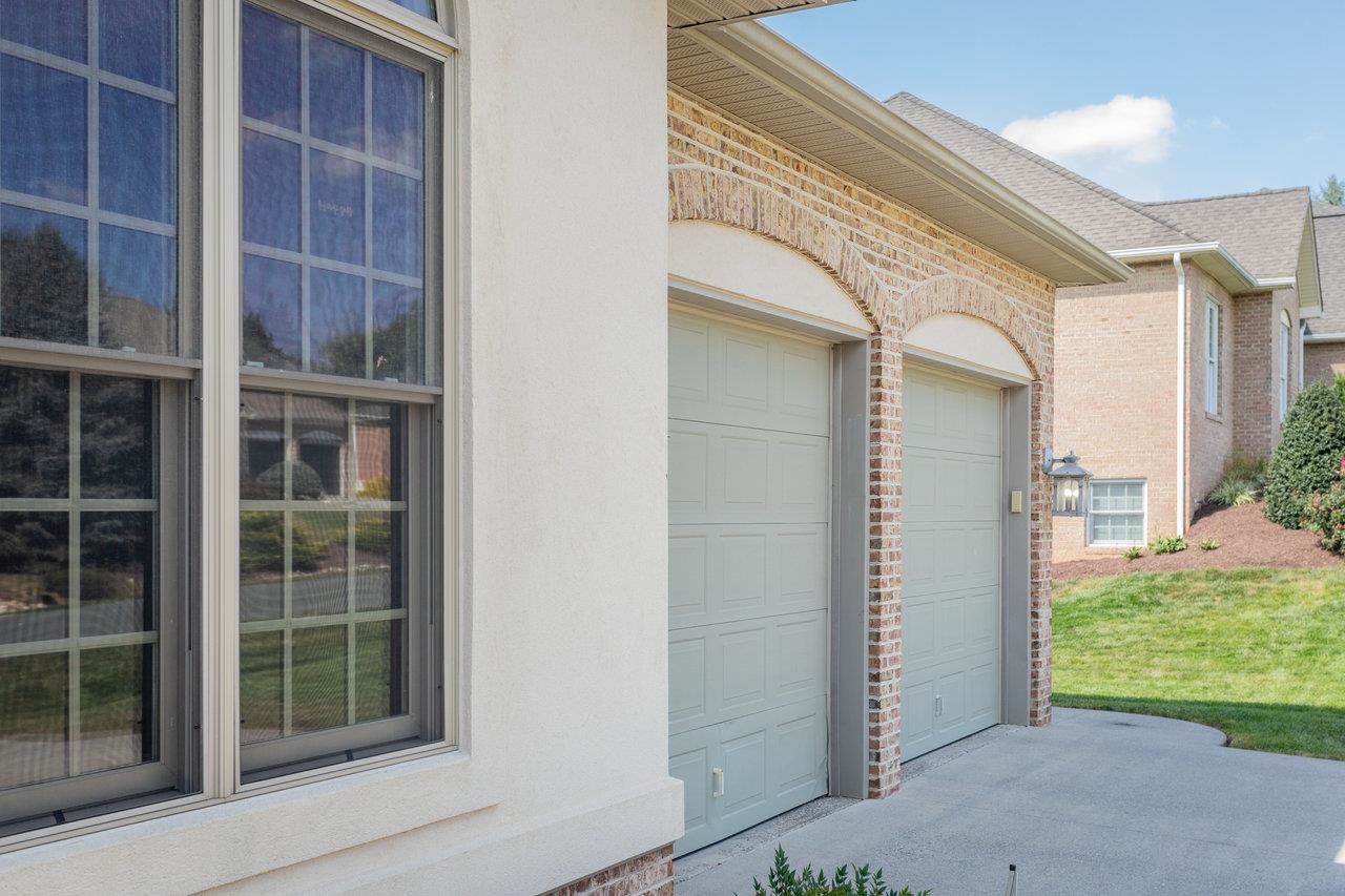 3225 BERRYFIELD DR, ROCKINGHAM, Virginia 22801, 5 Bedrooms Bedrooms, ,3 BathroomsBathrooms,Residential,3225 BERRYFIELD DR,669765 MLS # 669765