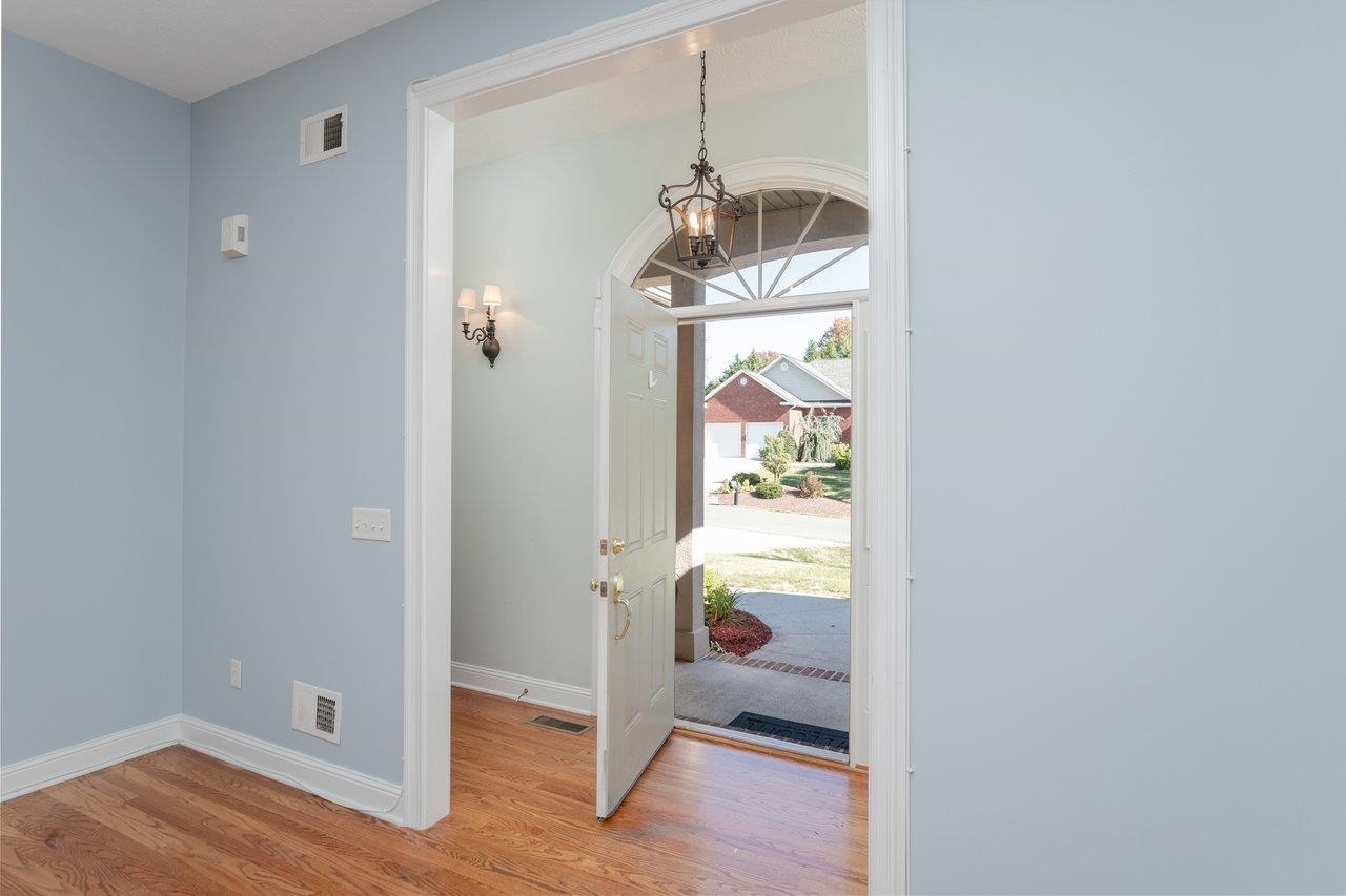 3225 BERRYFIELD DR, ROCKINGHAM, Virginia 22801, 5 Bedrooms Bedrooms, ,3 BathroomsBathrooms,Residential,3225 BERRYFIELD DR,669765 MLS # 669765