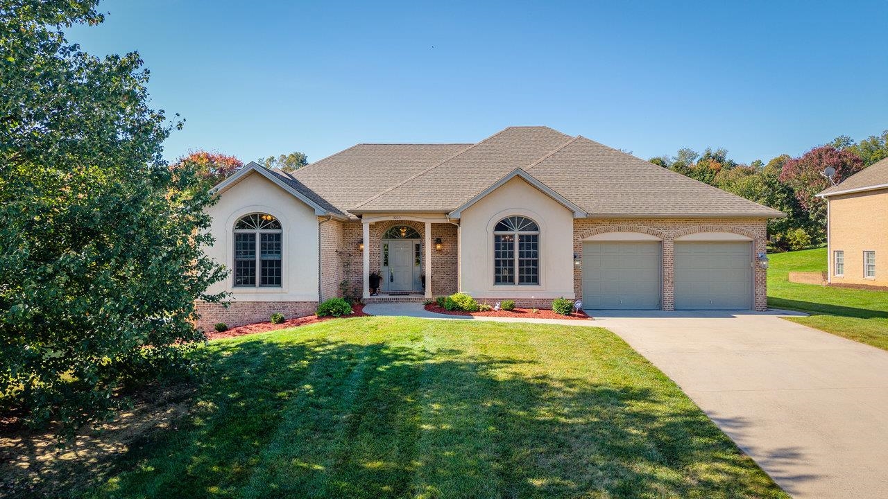 3225 BERRYFIELD DR, ROCKINGHAM, Virginia 22801, 5 Bedrooms Bedrooms, ,3 BathroomsBathrooms,Residential,3225 BERRYFIELD DR,669765 MLS # 669765