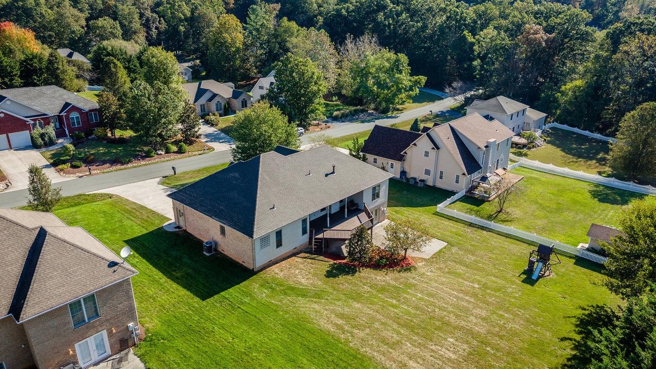 3225 BERRYFIELD DR, ROCKINGHAM, Virginia 22801, 5 Bedrooms Bedrooms, ,3 BathroomsBathrooms,Residential,3225 BERRYFIELD DR,669765 MLS # 669765