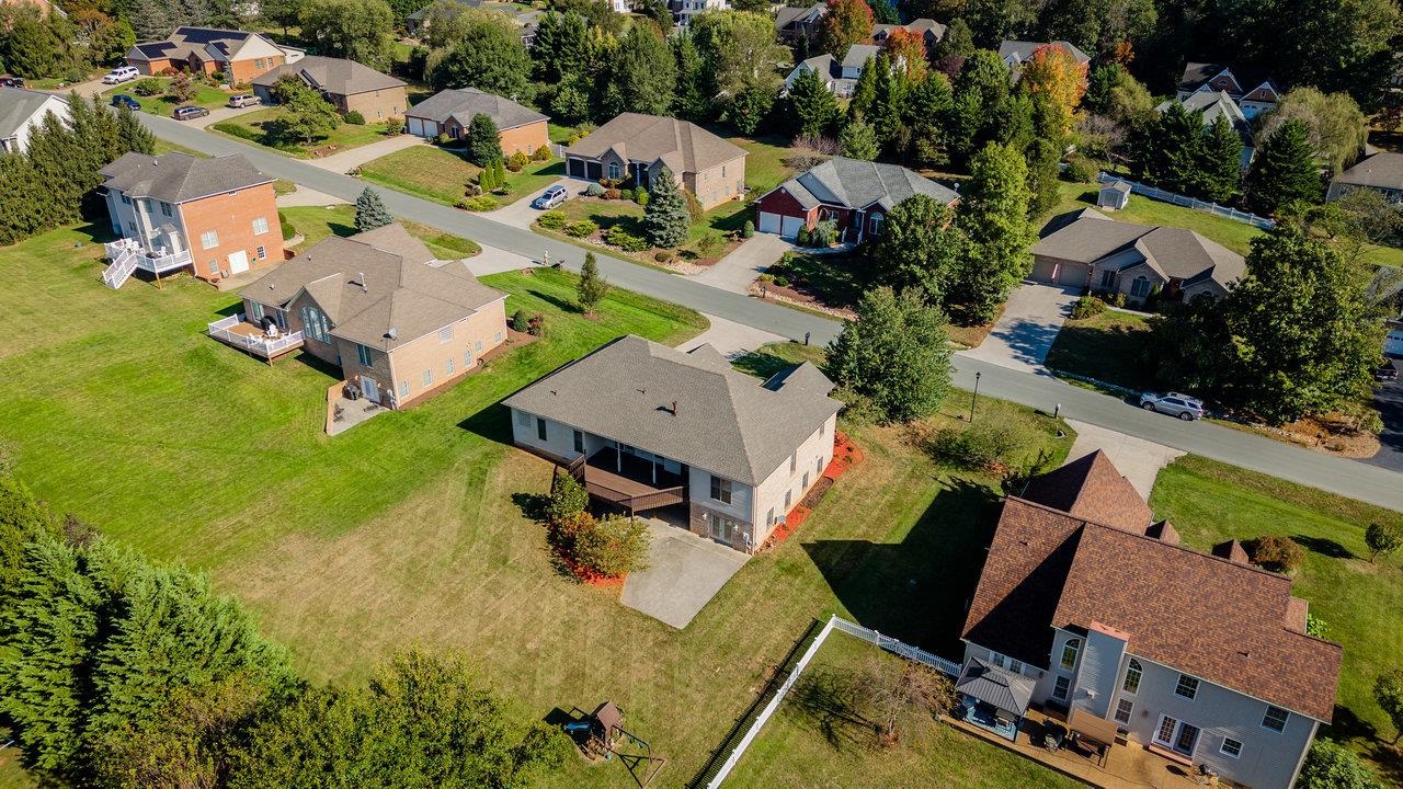 3225 BERRYFIELD DR, ROCKINGHAM, Virginia 22801, 5 Bedrooms Bedrooms, ,3 BathroomsBathrooms,Residential,3225 BERRYFIELD DR,669765 MLS # 669765