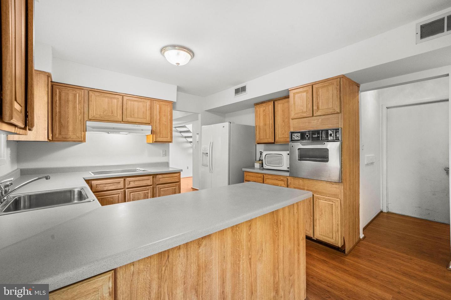 8812 SKYRON PL, SPRINGFIELD, Virginia 22153, 4 Bedrooms Bedrooms, ,2 BathroomsBathrooms,Residential,For sale,8812 SKYRON PL,VAFX2267380 MLS # VAFX2267380