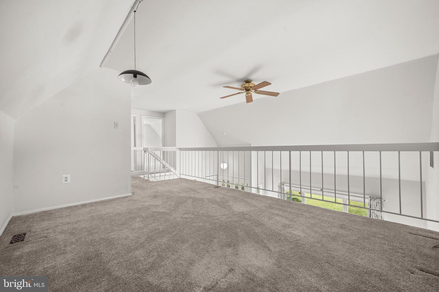 8812 SKYRON PL, SPRINGFIELD, Virginia 22153, 4 Bedrooms Bedrooms, ,2 BathroomsBathrooms,Residential,For sale,8812 SKYRON PL,VAFX2267380 MLS # VAFX2267380