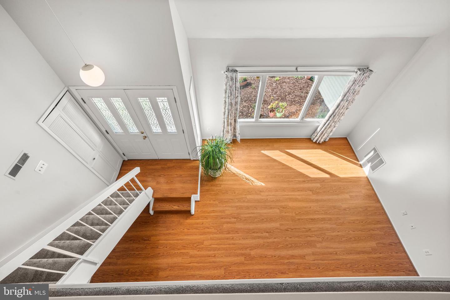 8812 SKYRON PL, SPRINGFIELD, Virginia 22153, 4 Bedrooms Bedrooms, ,2 BathroomsBathrooms,Residential,For sale,8812 SKYRON PL,VAFX2267380 MLS # VAFX2267380