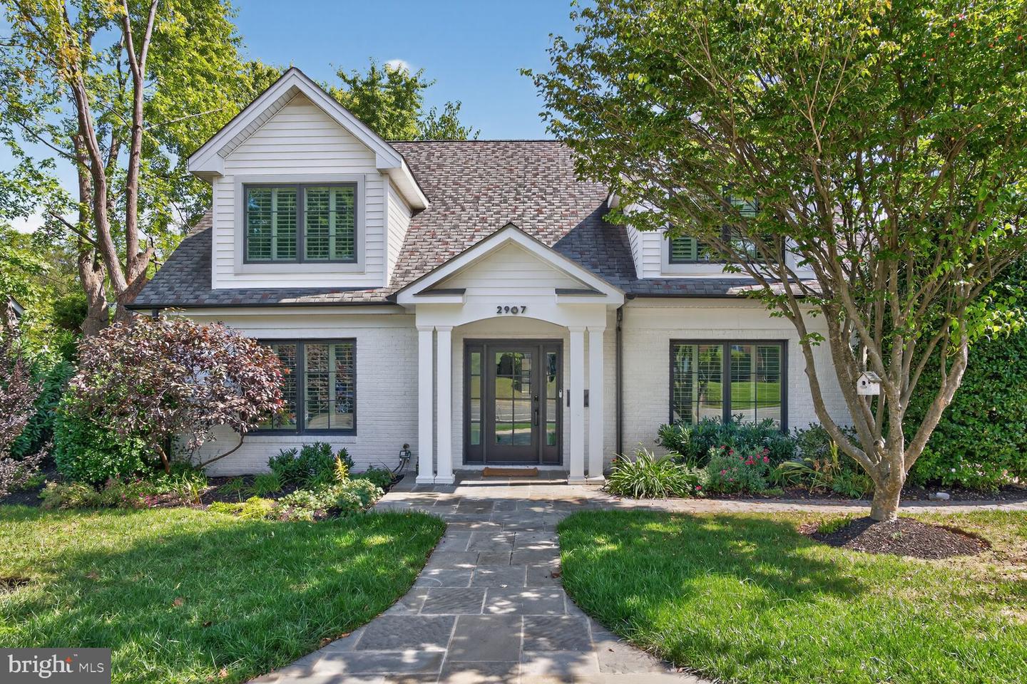 2907 JOHN MARSHALL DR, ARLINGTON, Virginia 22207, 3 Bedrooms Bedrooms, ,3 BathroomsBathrooms,Residential,For sale,2907 JOHN MARSHALL DR,VAAR2063792 MLS # VAAR2063792