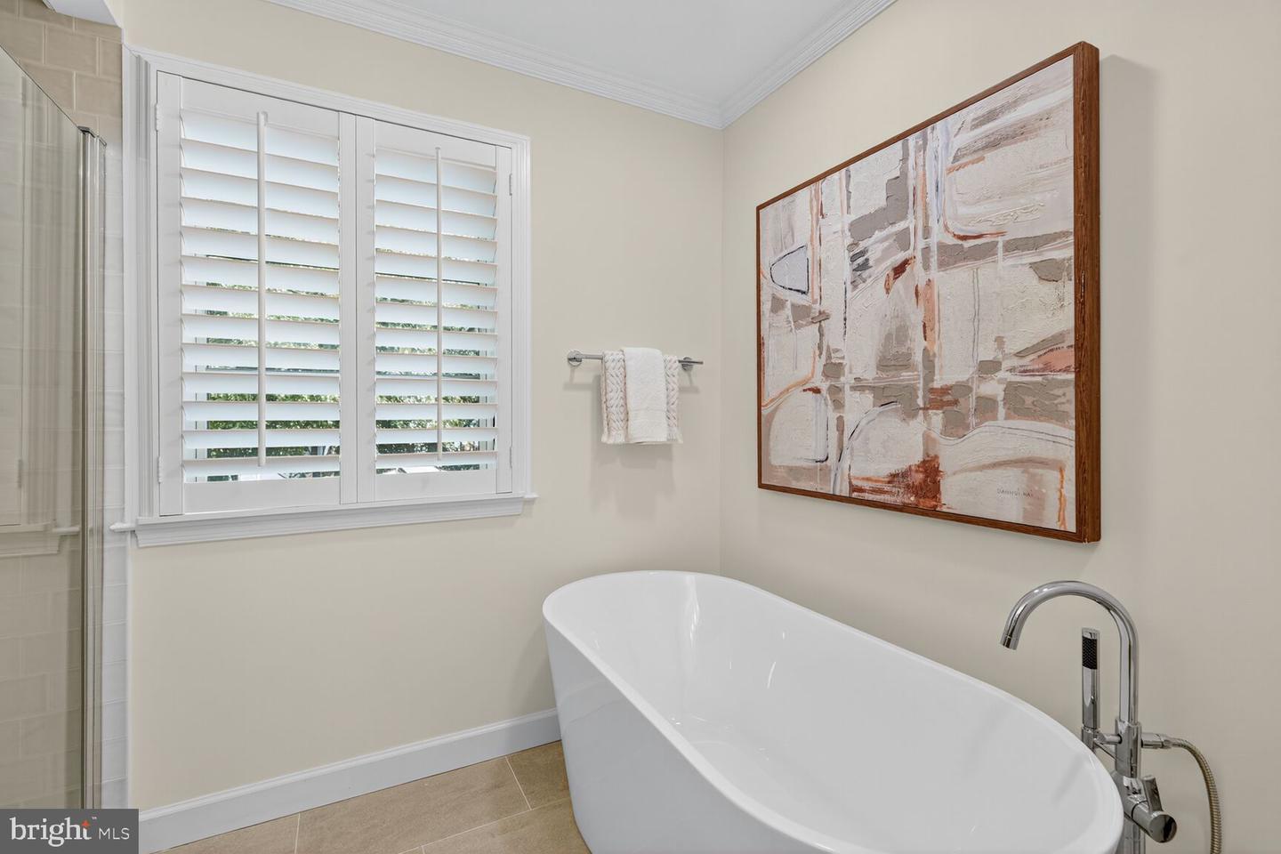 2907 JOHN MARSHALL DR, ARLINGTON, Virginia 22207, 3 Bedrooms Bedrooms, ,3 BathroomsBathrooms,Residential,For sale,2907 JOHN MARSHALL DR,VAAR2063792 MLS # VAAR2063792