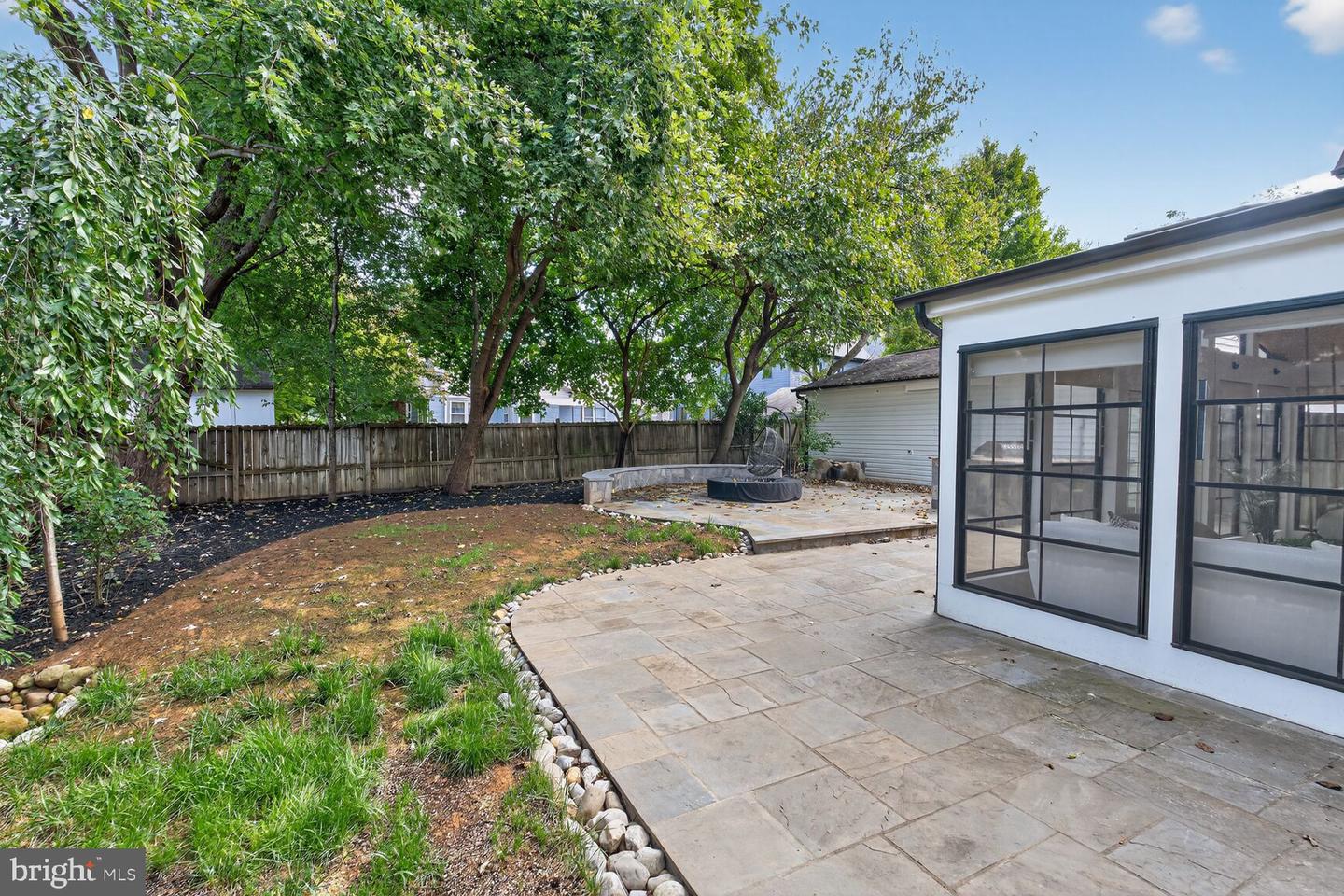 2907 JOHN MARSHALL DR, ARLINGTON, Virginia 22207, 3 Bedrooms Bedrooms, ,3 BathroomsBathrooms,Residential,For sale,2907 JOHN MARSHALL DR,VAAR2063792 MLS # VAAR2063792