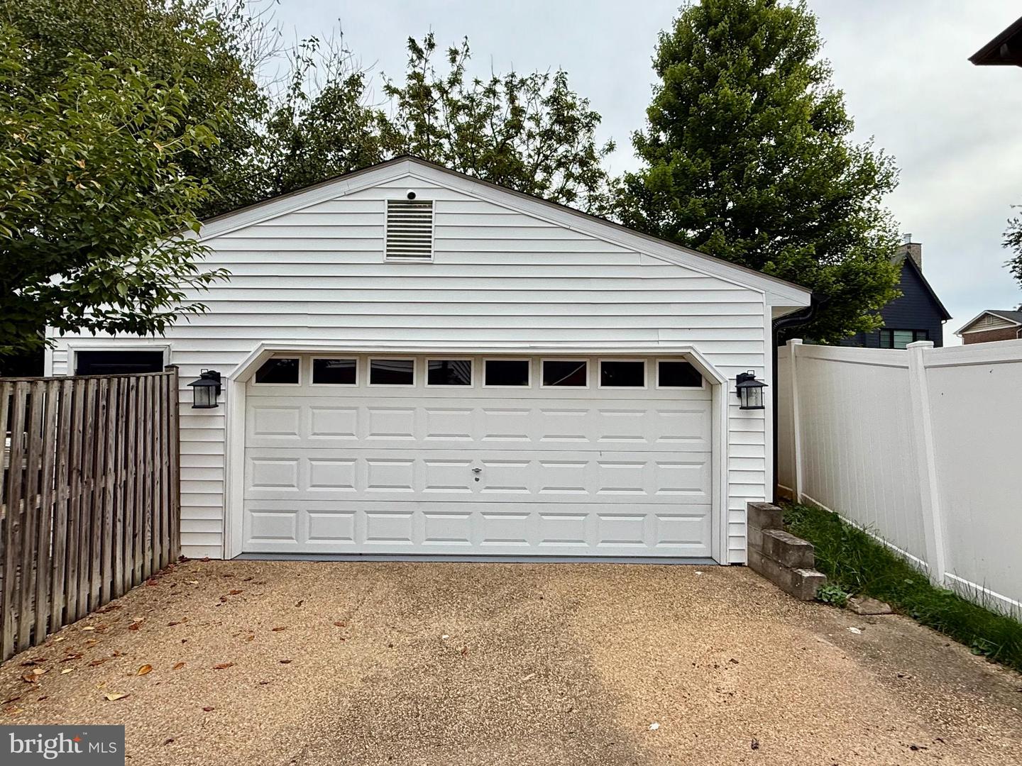 2907 JOHN MARSHALL DR, ARLINGTON, Virginia 22207, 3 Bedrooms Bedrooms, ,3 BathroomsBathrooms,Residential,For sale,2907 JOHN MARSHALL DR,VAAR2063792 MLS # VAAR2063792