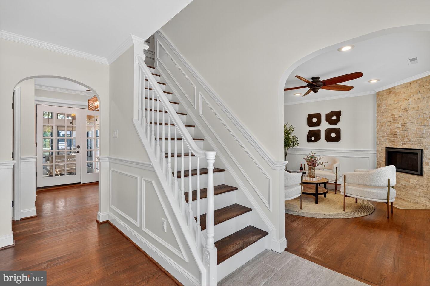 2907 JOHN MARSHALL DR, ARLINGTON, Virginia 22207, 3 Bedrooms Bedrooms, ,3 BathroomsBathrooms,Residential,For sale,2907 JOHN MARSHALL DR,VAAR2063792 MLS # VAAR2063792