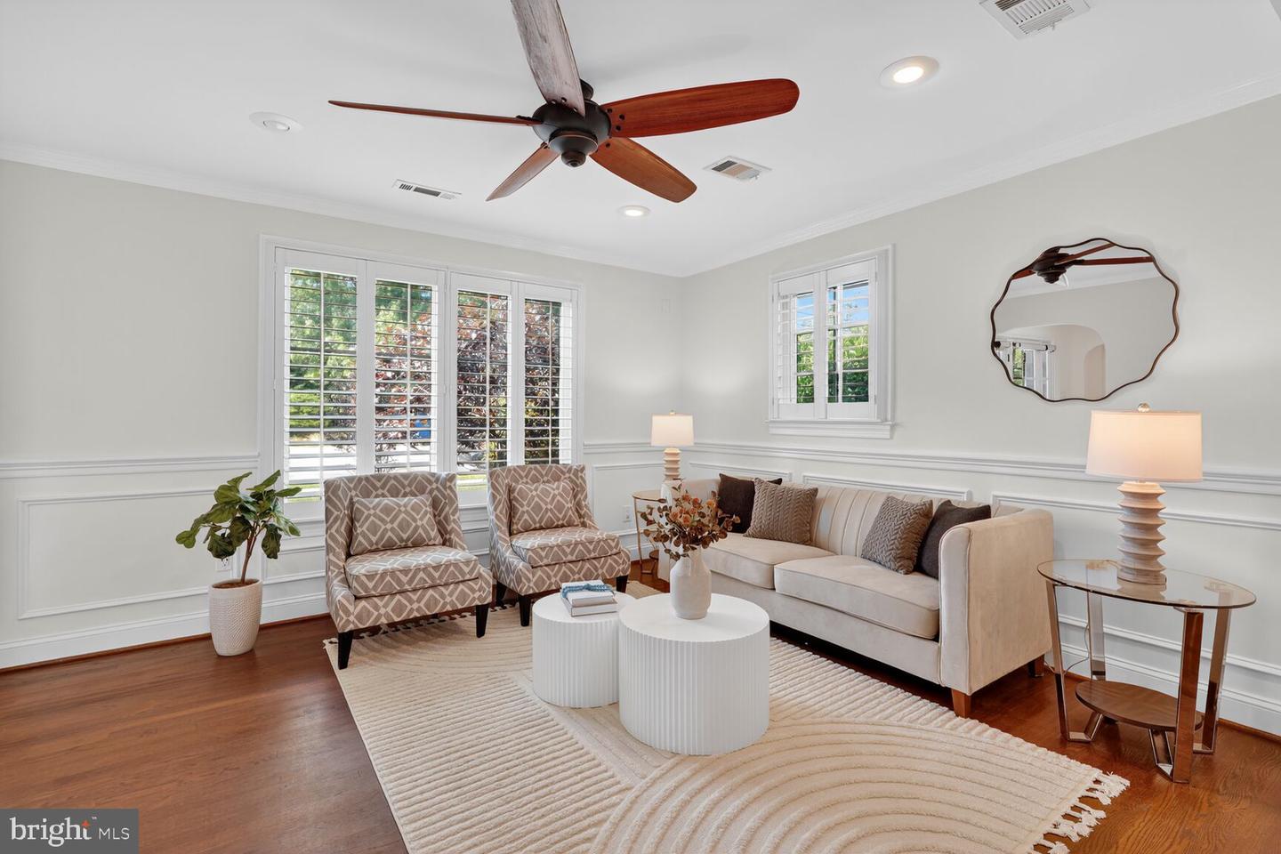2907 JOHN MARSHALL DR, ARLINGTON, Virginia 22207, 3 Bedrooms Bedrooms, ,3 BathroomsBathrooms,Residential,For sale,2907 JOHN MARSHALL DR,VAAR2063792 MLS # VAAR2063792
