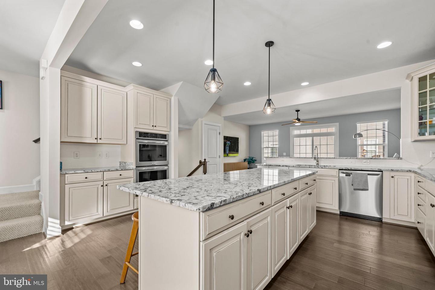 8540 FORTROSE DR, MANASSAS, Virginia 20109, 4 Bedrooms Bedrooms, ,3 BathroomsBathrooms,Residential,For sale,8540 FORTROSE DR,VAPW2104502 MLS # VAPW2104502