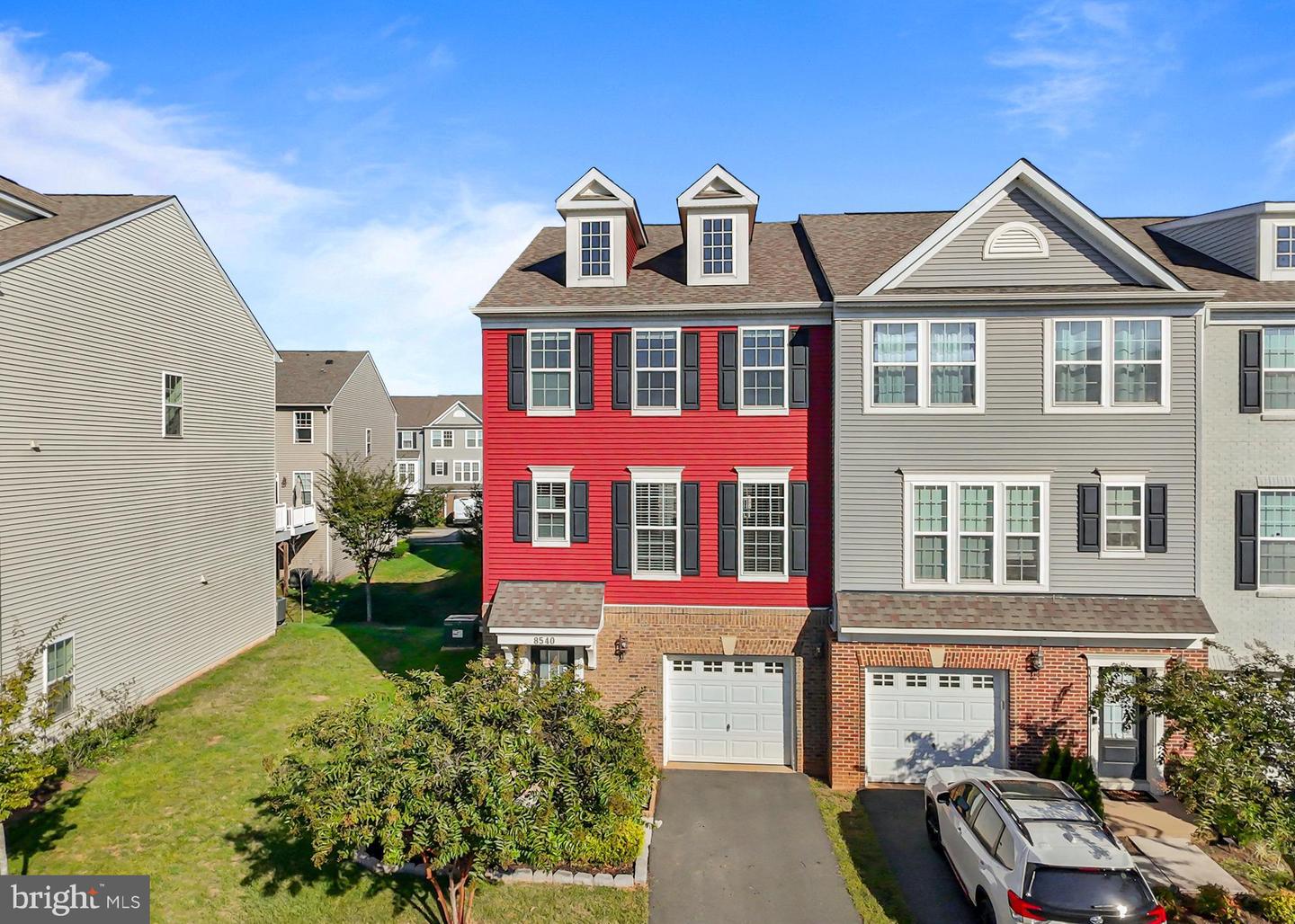 8540 FORTROSE DR, MANASSAS, Virginia 20109, 4 Bedrooms Bedrooms, ,3 BathroomsBathrooms,Residential,For sale,8540 FORTROSE DR,VAPW2104502 MLS # VAPW2104502