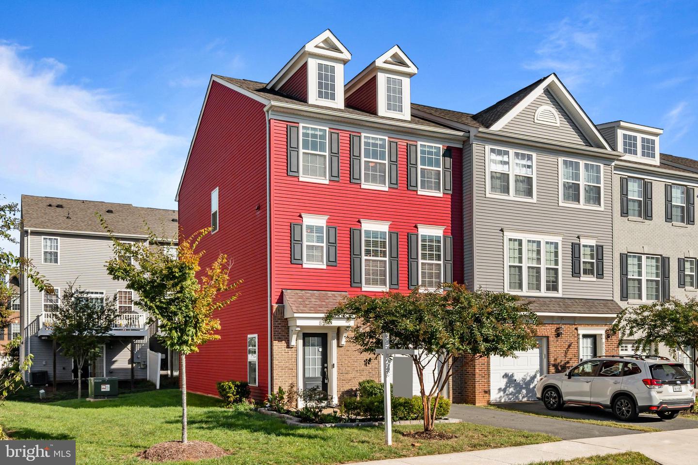 8540 FORTROSE DR, MANASSAS, Virginia 20109, 4 Bedrooms Bedrooms, ,3 BathroomsBathrooms,Residential,For sale,8540 FORTROSE DR,VAPW2104502 MLS # VAPW2104502