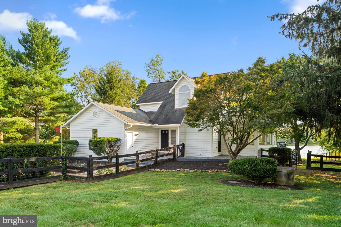 38045 DAWSON GAP LN, HILLSBORO, Virginia 20132, 4 Bedrooms Bedrooms, ,3 BathroomsBathrooms,Residential,For sale,38045 DAWSON GAP LN,VALO2107700 MLS # VALO2107700