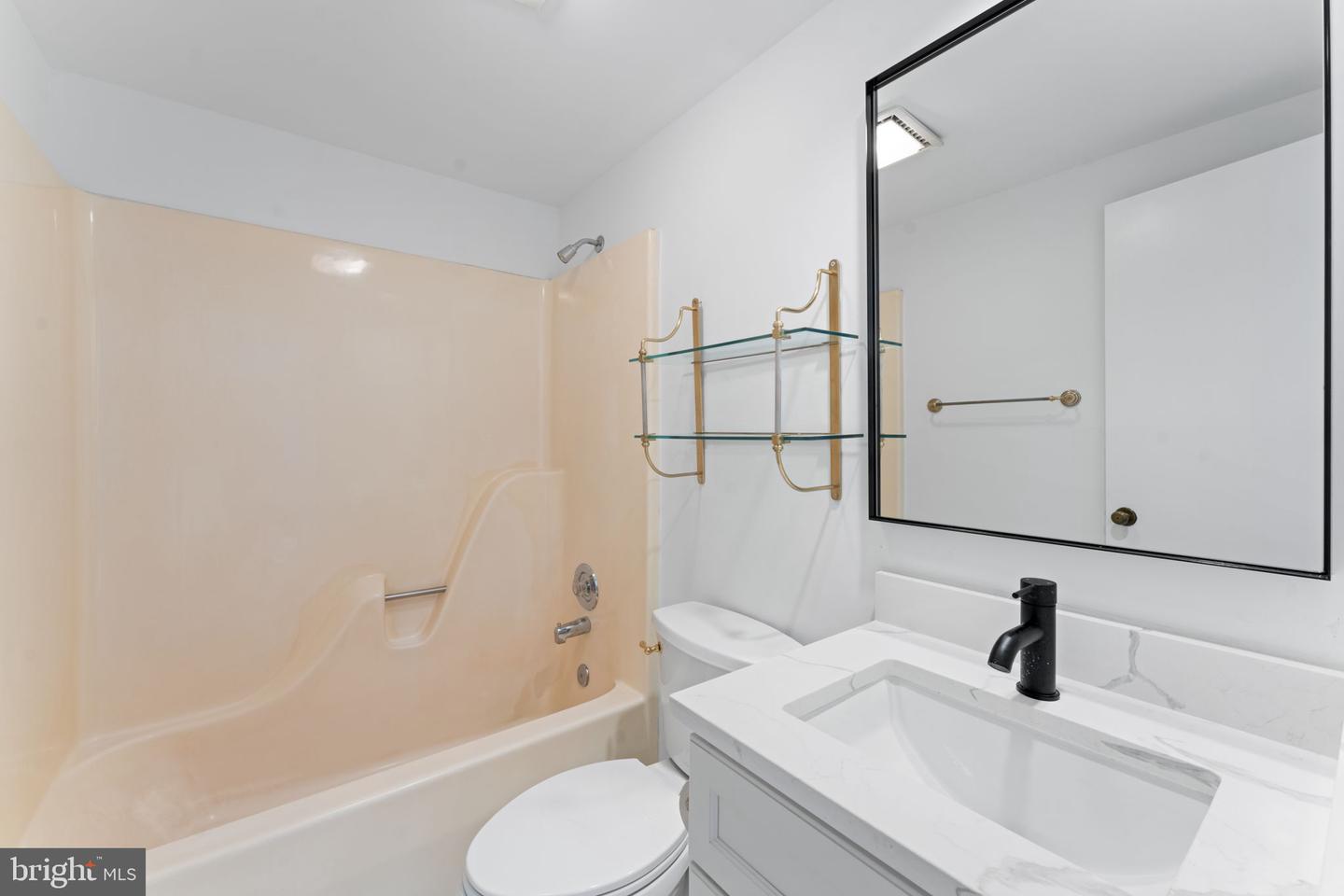 38045 DAWSON GAP LN, HILLSBORO, Virginia 20132, 4 Bedrooms Bedrooms, ,3 BathroomsBathrooms,Residential,For sale,38045 DAWSON GAP LN,VALO2107700 MLS # VALO2107700