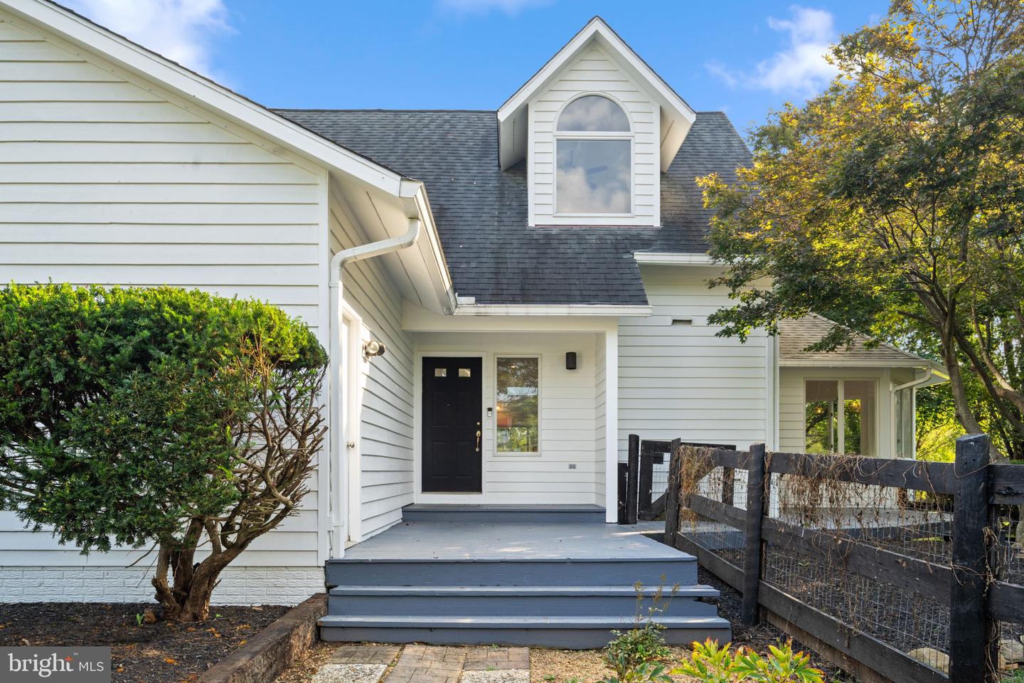 38045 DAWSON GAP LN, HILLSBORO, Virginia 20132, 4 Bedrooms Bedrooms, ,3 BathroomsBathrooms,Residential,For sale,38045 DAWSON GAP LN,VALO2107700 MLS # VALO2107700