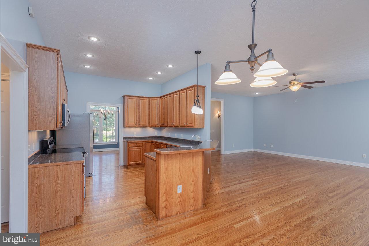 3225 BERRYFIELD DR, ROCKINGHAM, Virginia 22801, 5 Bedrooms Bedrooms, ,3 BathroomsBathrooms,Residential,For sale,3225 BERRYFIELD DR,VARO2002610 MLS # VARO2002610