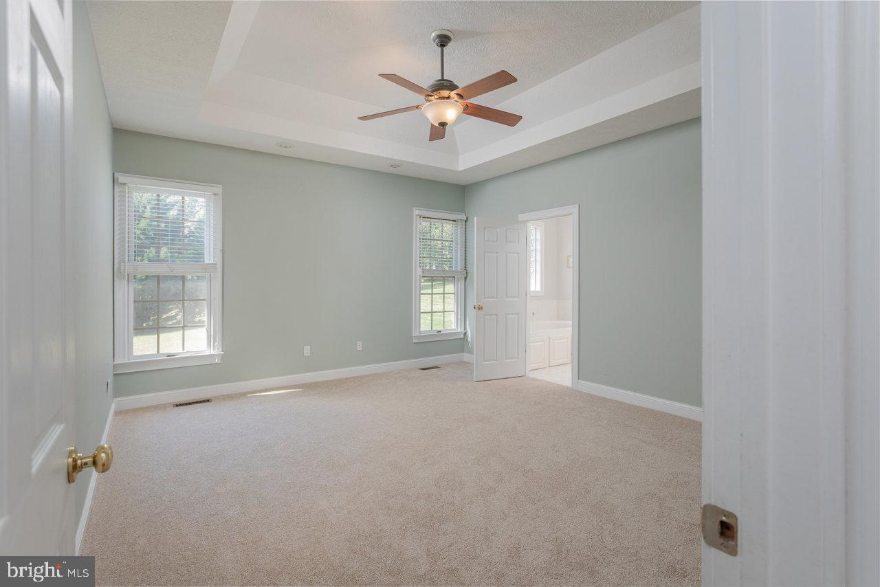 3225 BERRYFIELD DR, ROCKINGHAM, Virginia 22801, 5 Bedrooms Bedrooms, ,3 BathroomsBathrooms,Residential,For sale,3225 BERRYFIELD DR,VARO2002610 MLS # VARO2002610