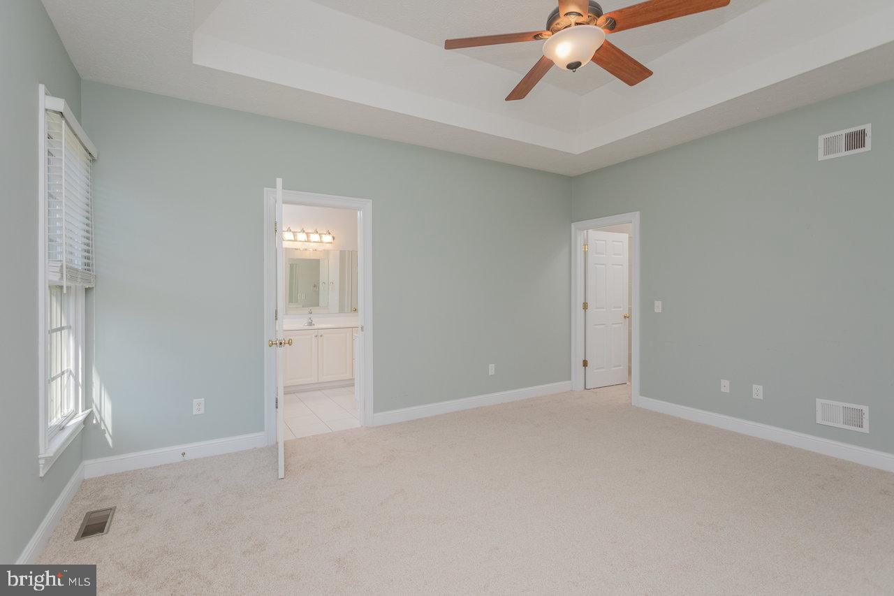 3225 BERRYFIELD DR, ROCKINGHAM, Virginia 22801, 5 Bedrooms Bedrooms, ,3 BathroomsBathrooms,Residential,For sale,3225 BERRYFIELD DR,VARO2002610 MLS # VARO2002610