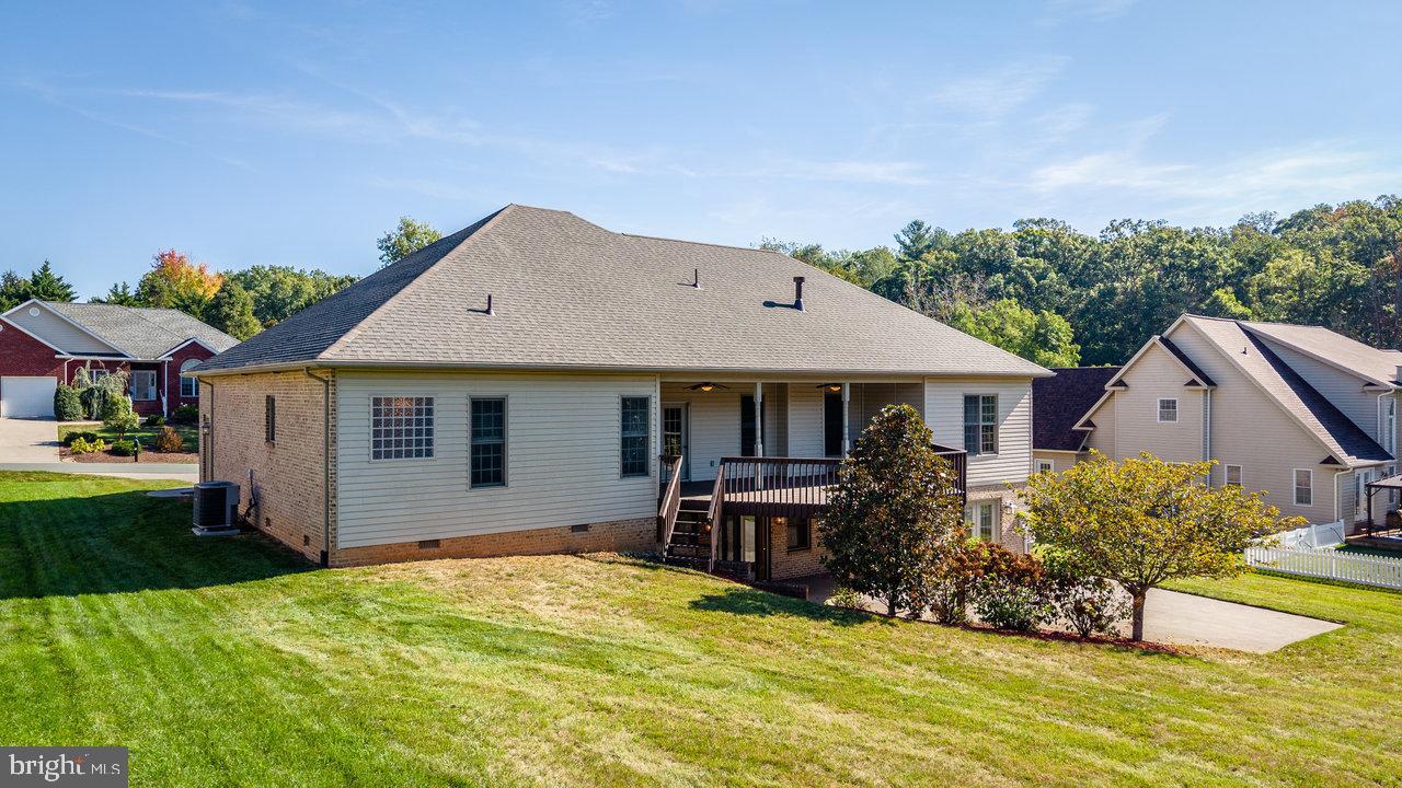 3225 BERRYFIELD DR, ROCKINGHAM, Virginia 22801, 5 Bedrooms Bedrooms, ,3 BathroomsBathrooms,Residential,For sale,3225 BERRYFIELD DR,VARO2002610 MLS # VARO2002610