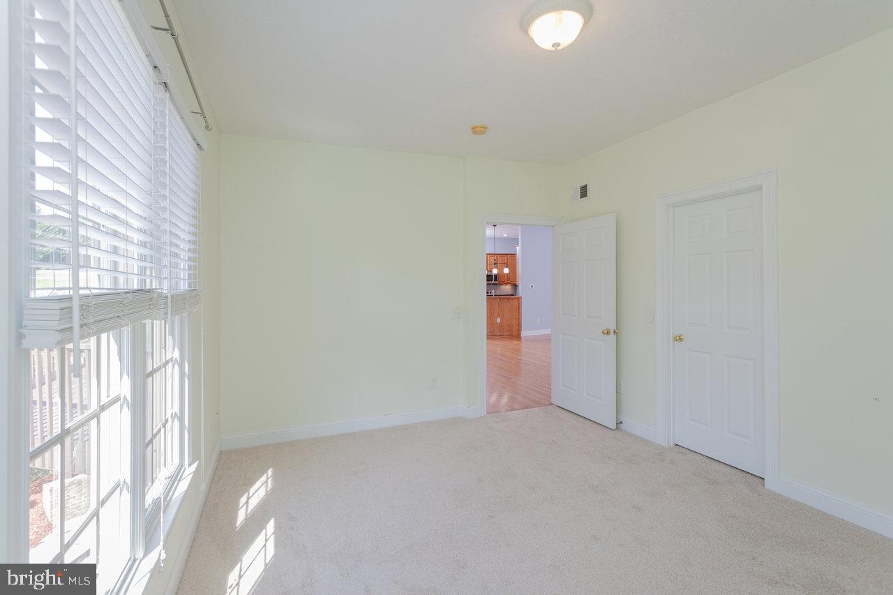 3225 BERRYFIELD DR, ROCKINGHAM, Virginia 22801, 5 Bedrooms Bedrooms, ,3 BathroomsBathrooms,Residential,For sale,3225 BERRYFIELD DR,VARO2002610 MLS # VARO2002610