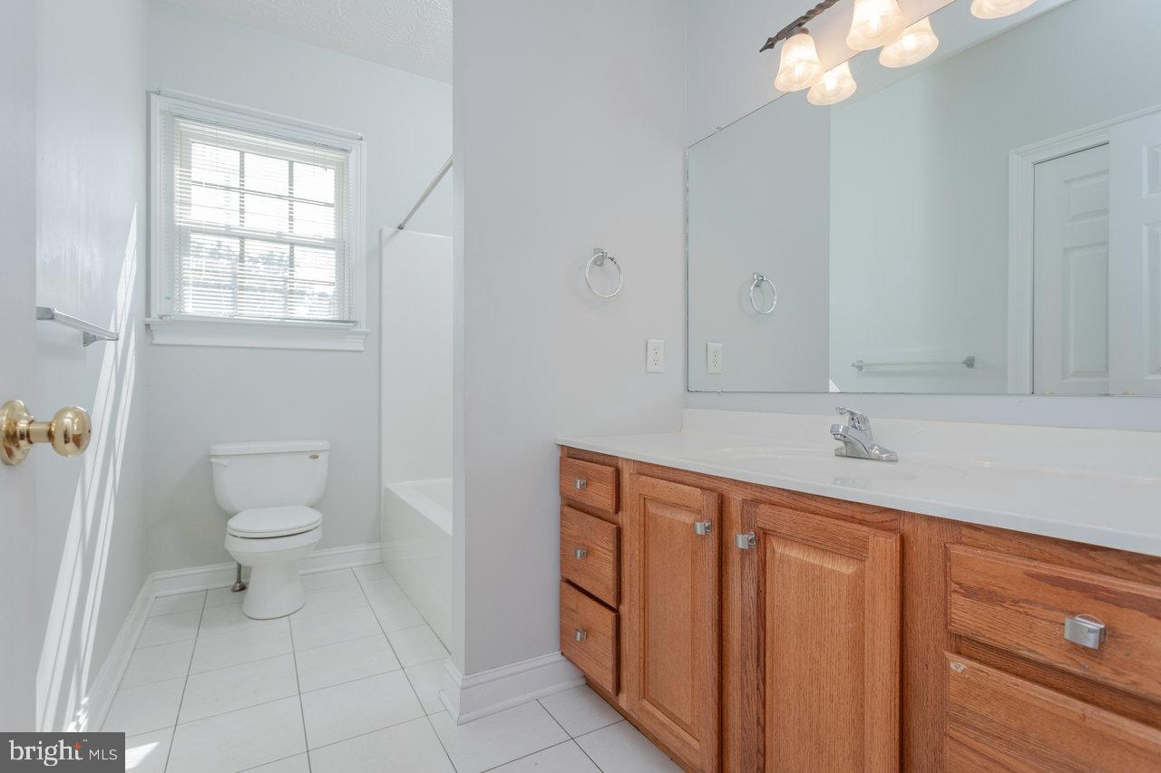 3225 BERRYFIELD DR, ROCKINGHAM, Virginia 22801, 5 Bedrooms Bedrooms, ,3 BathroomsBathrooms,Residential,For sale,3225 BERRYFIELD DR,VARO2002610 MLS # VARO2002610