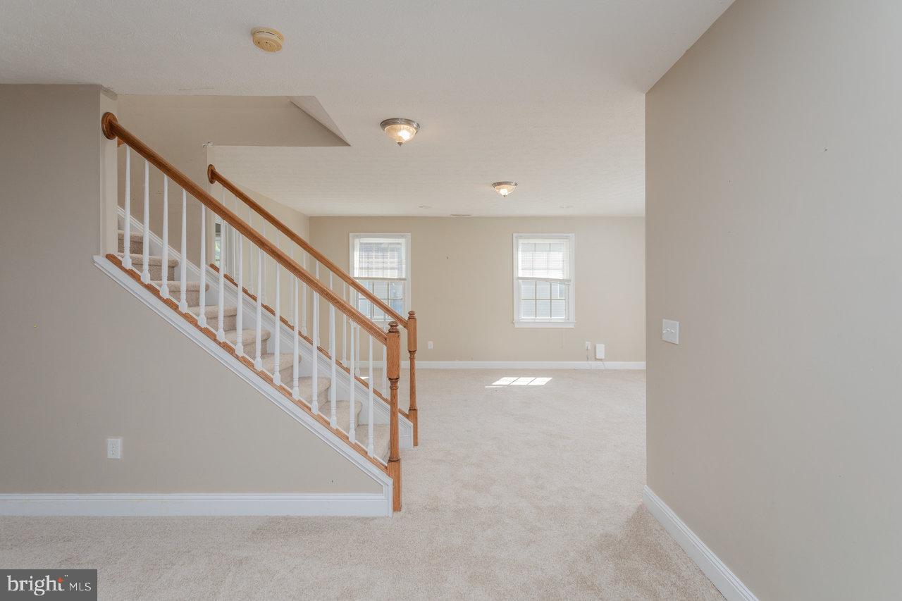 3225 BERRYFIELD DR, ROCKINGHAM, Virginia 22801, 5 Bedrooms Bedrooms, ,3 BathroomsBathrooms,Residential,For sale,3225 BERRYFIELD DR,VARO2002610 MLS # VARO2002610