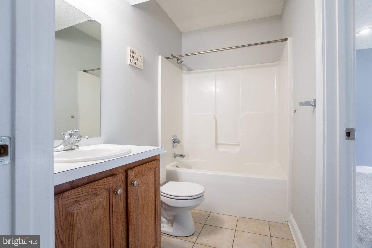 3225 BERRYFIELD DR, ROCKINGHAM, Virginia 22801, 5 Bedrooms Bedrooms, ,3 BathroomsBathrooms,Residential,For sale,3225 BERRYFIELD DR,VARO2002610 MLS # VARO2002610