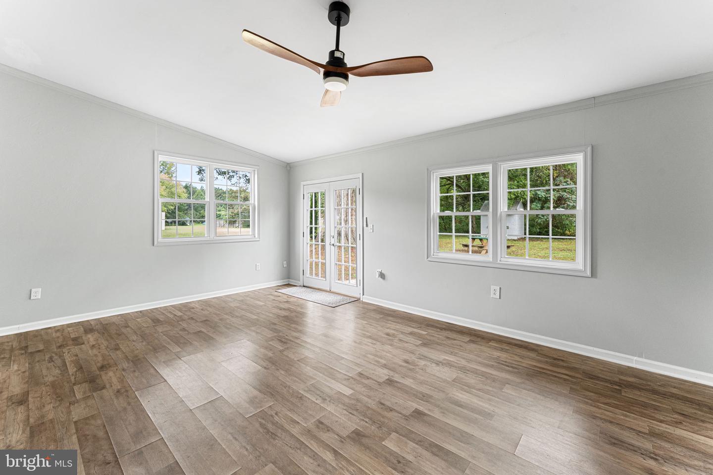 1678 WEEMS RD, WEEMS, Virginia 22576, 4 Bedrooms Bedrooms, 9 Rooms Rooms,2 BathroomsBathrooms,Residential,For sale,1678 WEEMS RD,VALV2000882 MLS # VALV2000882