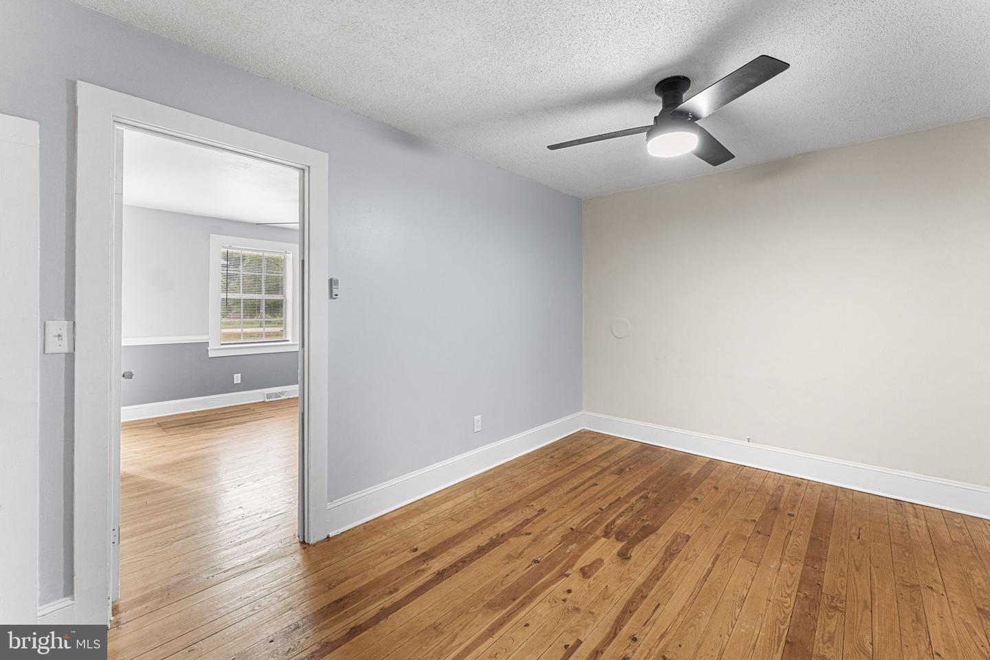 1678 WEEMS RD, WEEMS, Virginia 22576, 4 Bedrooms Bedrooms, 9 Rooms Rooms,2 BathroomsBathrooms,Residential,For sale,1678 WEEMS RD,VALV2000882 MLS # VALV2000882