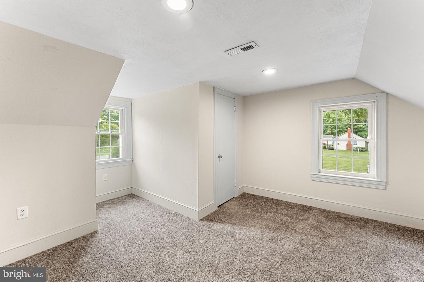 1678 WEEMS RD, WEEMS, Virginia 22576, 4 Bedrooms Bedrooms, 9 Rooms Rooms,2 BathroomsBathrooms,Residential,For sale,1678 WEEMS RD,VALV2000882 MLS # VALV2000882