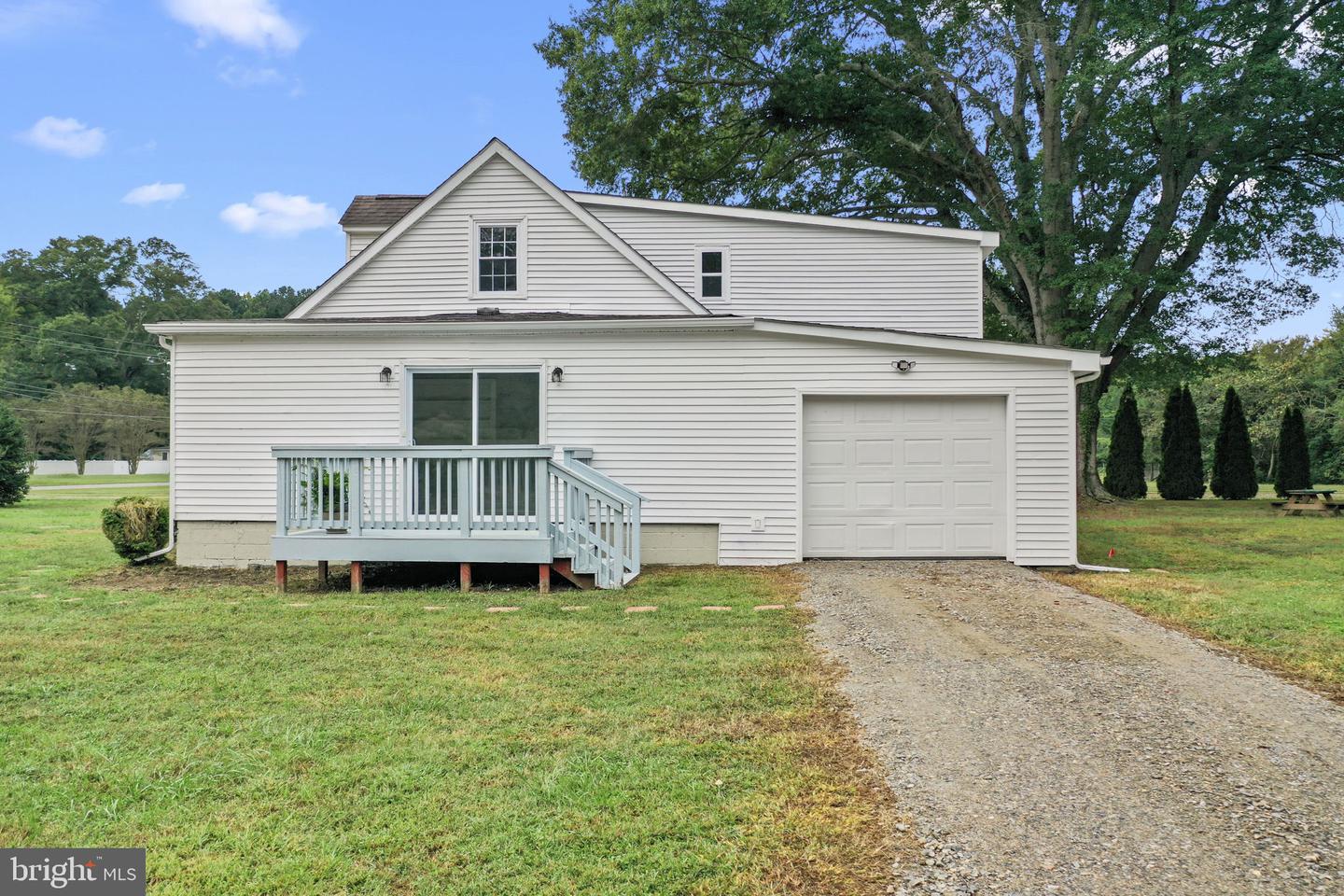 1678 WEEMS RD, WEEMS, Virginia 22576, 4 Bedrooms Bedrooms, 9 Rooms Rooms,2 BathroomsBathrooms,Residential,For sale,1678 WEEMS RD,VALV2000882 MLS # VALV2000882