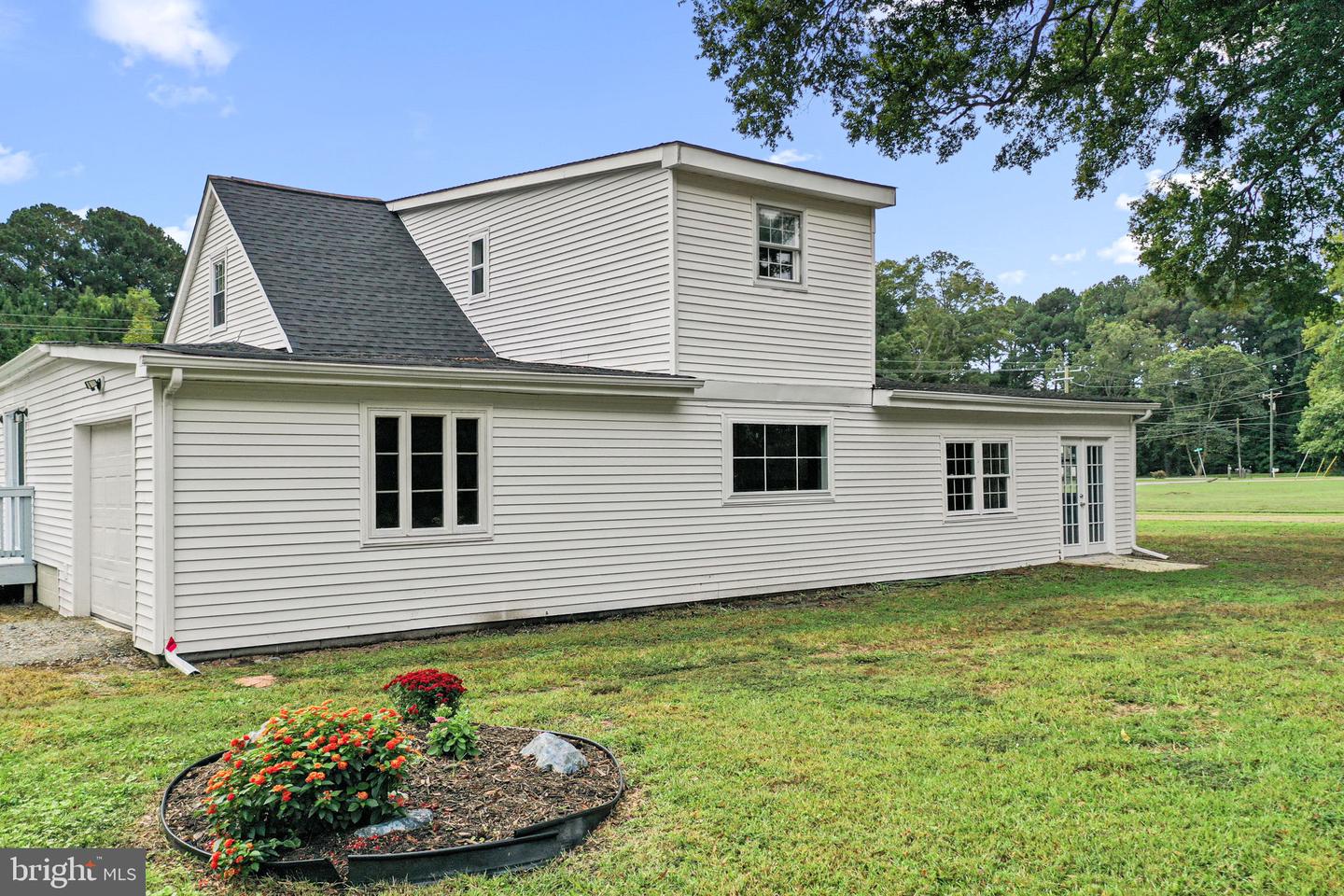 1678 WEEMS RD, WEEMS, Virginia 22576, 4 Bedrooms Bedrooms, 9 Rooms Rooms,2 BathroomsBathrooms,Residential,For sale,1678 WEEMS RD,VALV2000882 MLS # VALV2000882