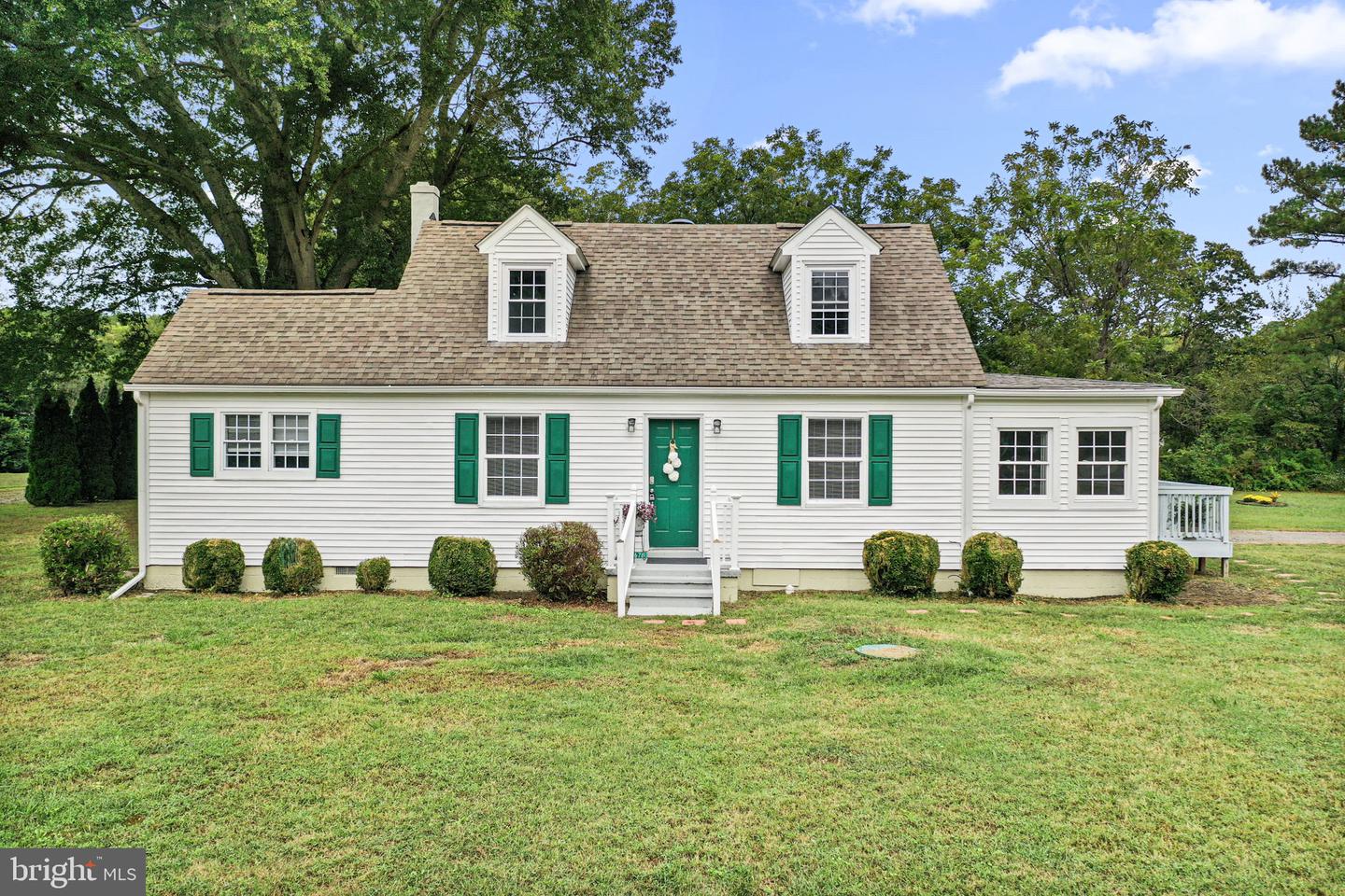 1678 WEEMS RD, WEEMS, Virginia 22576, 4 Bedrooms Bedrooms, 9 Rooms Rooms,2 BathroomsBathrooms,Residential,For sale,1678 WEEMS RD,VALV2000882 MLS # VALV2000882