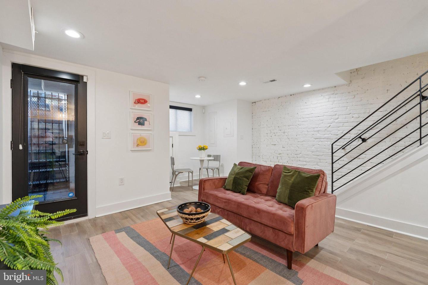 1828 NORTH CAPITOL ST NW, WASHINGTON, District Of Columbia 20002, 5 Bedrooms Bedrooms, 9 Rooms Rooms,3 BathroomsBathrooms,Residential,For sale,1828 NORTH CAPITOL ST NW,DCDC2225084 MLS # DCDC2225084