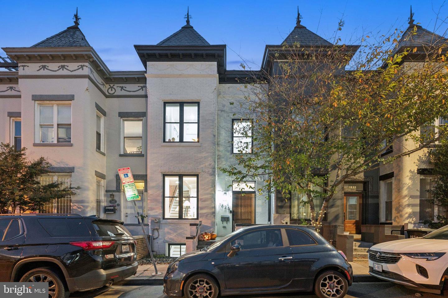 1828 NORTH CAPITOL ST NW, WASHINGTON, District Of Columbia 20002, 5 Bedrooms Bedrooms, 9 Rooms Rooms,3 BathroomsBathrooms,Residential,For sale,1828 NORTH CAPITOL ST NW,DCDC2225084 MLS # DCDC2225084