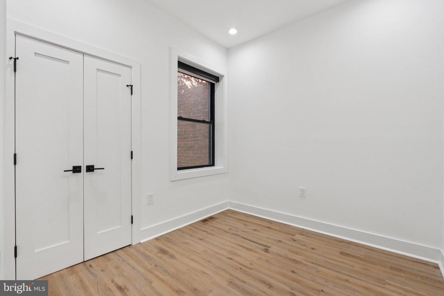 1828 NORTH CAPITOL ST NW, WASHINGTON, District Of Columbia 20002, 5 Bedrooms Bedrooms, 9 Rooms Rooms,3 BathroomsBathrooms,Residential,For sale,1828 NORTH CAPITOL ST NW,DCDC2225084 MLS # DCDC2225084