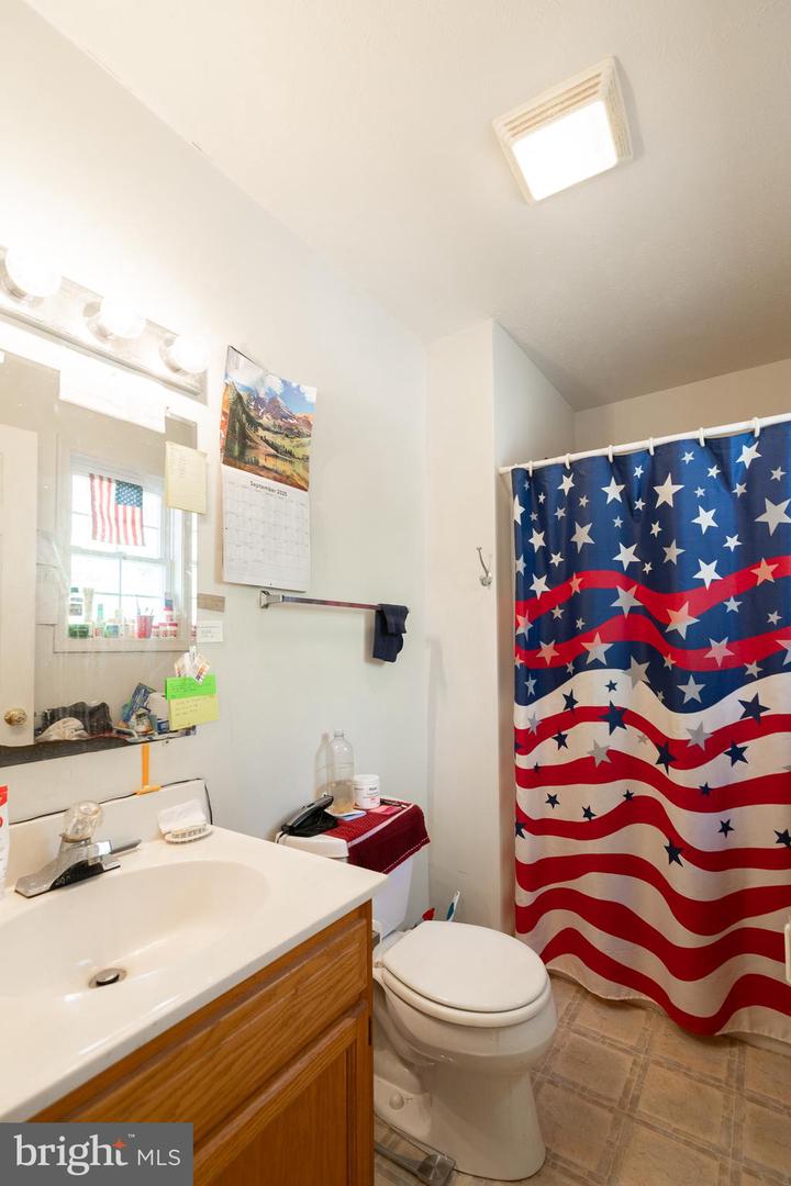 228 SLEEPY WOODS RD, CROSS JUNCTION, Virginia 22625, 3 Bedrooms Bedrooms, ,2 BathroomsBathrooms,Residential,For sale,228 SLEEPY WOODS RD,VAFV2037198 MLS # VAFV2037198