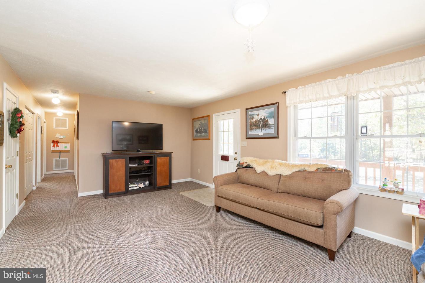 228 SLEEPY WOODS RD, CROSS JUNCTION, Virginia 22625, 3 Bedrooms Bedrooms, ,2 BathroomsBathrooms,Residential,For sale,228 SLEEPY WOODS RD,VAFV2037198 MLS # VAFV2037198