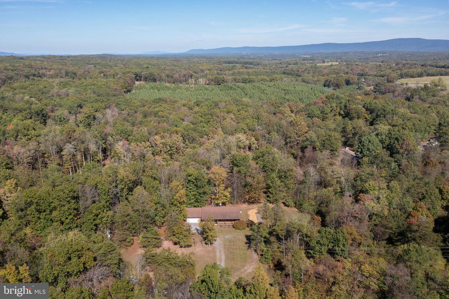 228 SLEEPY WOODS RD, CROSS JUNCTION, Virginia 22625, 3 Bedrooms Bedrooms, ,2 BathroomsBathrooms,Residential,For sale,228 SLEEPY WOODS RD,VAFV2037198 MLS # VAFV2037198