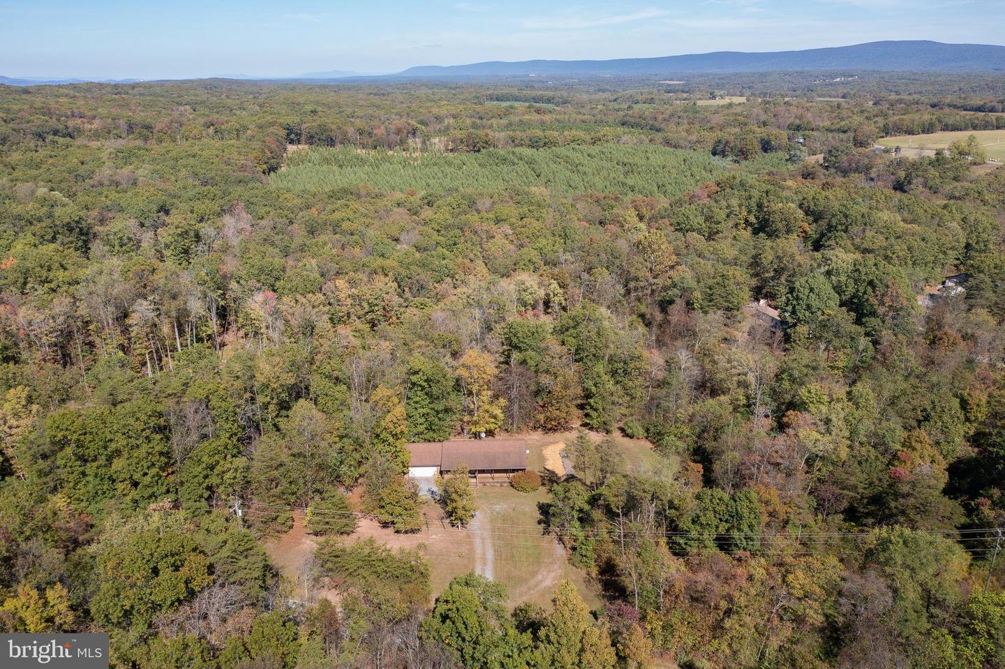 228 SLEEPY WOODS RD, CROSS JUNCTION, Virginia 22625, 3 Bedrooms Bedrooms, ,2 BathroomsBathrooms,Residential,For sale,228 SLEEPY WOODS RD,VAFV2037198 MLS # VAFV2037198