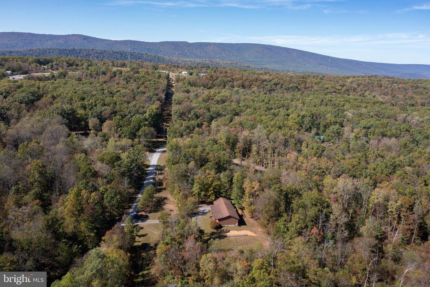 228 SLEEPY WOODS RD, CROSS JUNCTION, Virginia 22625, 3 Bedrooms Bedrooms, ,2 BathroomsBathrooms,Residential,For sale,228 SLEEPY WOODS RD,VAFV2037198 MLS # VAFV2037198