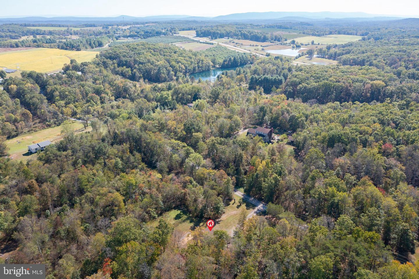 228 SLEEPY WOODS RD, CROSS JUNCTION, Virginia 22625, 3 Bedrooms Bedrooms, ,2 BathroomsBathrooms,Residential,For sale,228 SLEEPY WOODS RD,VAFV2037198 MLS # VAFV2037198